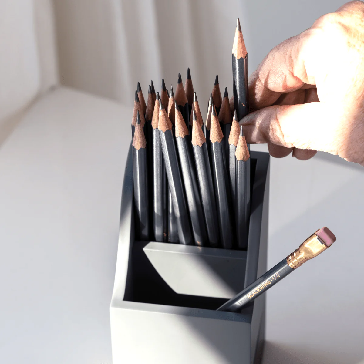 Blackwing Steinbeck Pencil Cup - Image 3