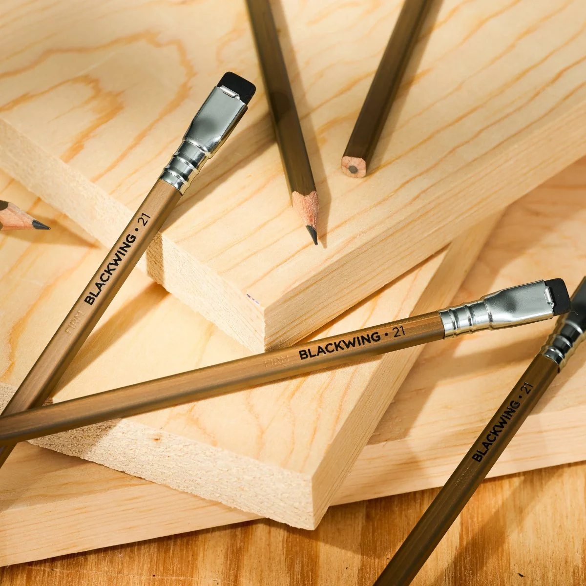 Blackwing Volume 21 - Set of 12 - Image 3