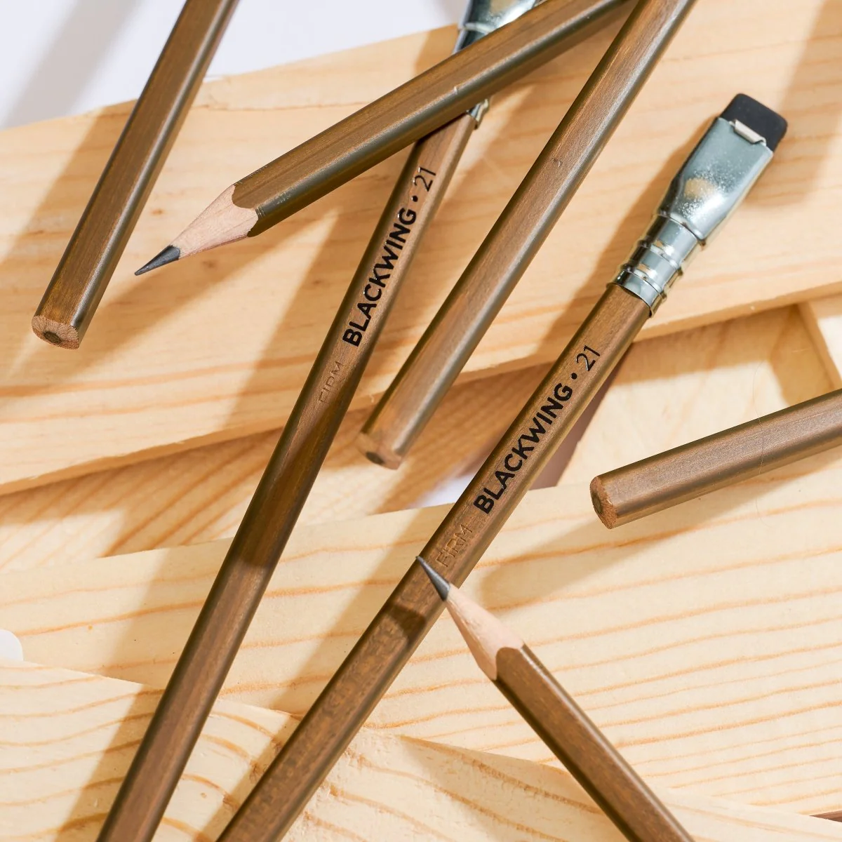 Blackwing Volume 21 - Set of 12 - Image 9